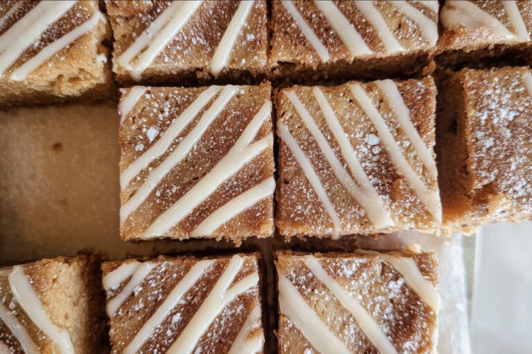 Cinnamon Roll Blondies 84.Png