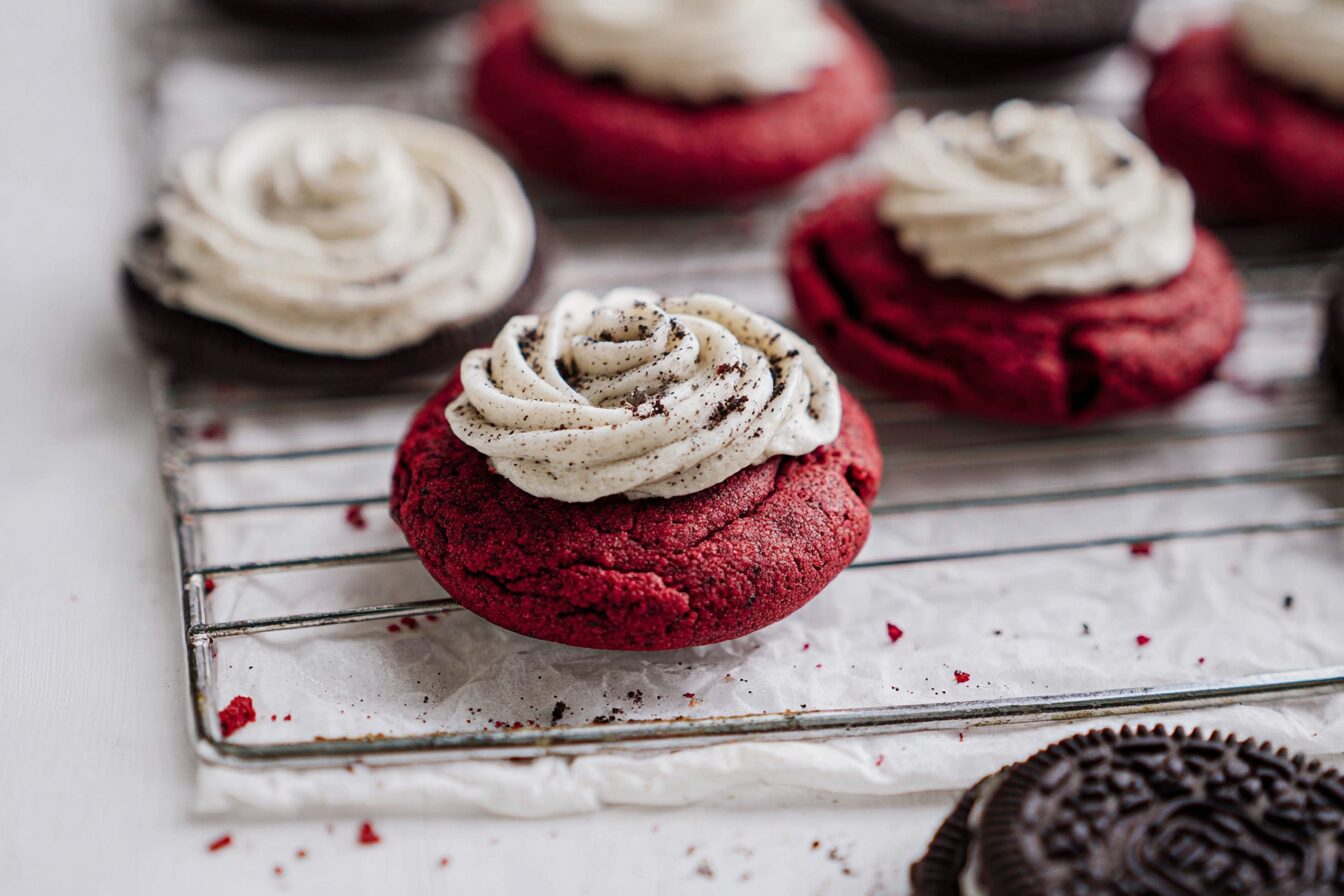 Oreo Red Velvet Cookies