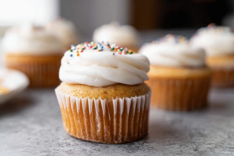 Vanilla Cupcakes 61.Png